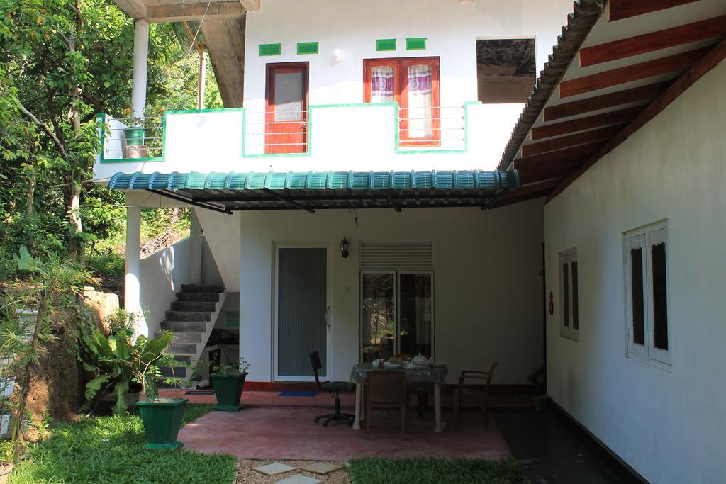Little Mount Guest House Мірісса Екстер'єр фото